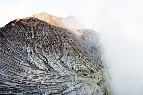 Preview: Kawa Ijen Volcano crater and lake
