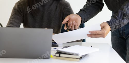 Preview: Colleagues are discussing market growth analysis in the company's sales report.