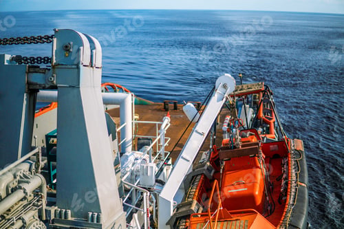 Preview: Lifeboat or FRC fast rescue craft boat in the vessel at sea