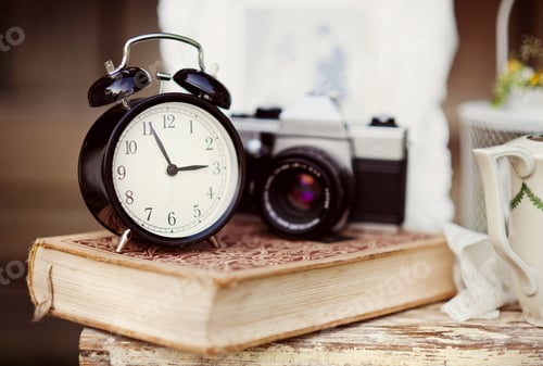 Preview: Group of vintage objects