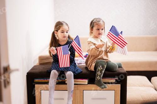 Preview: USA children girls with flag .