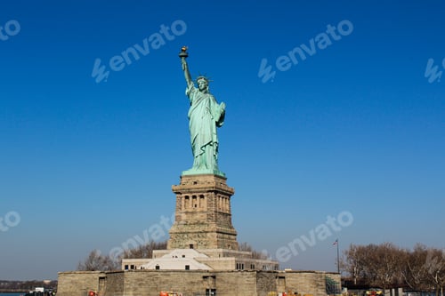 Preview: 03/15/2022, New York, View of the Statue of Liberty on Liberty Island in Manhattan