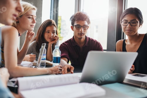 Preview: Students studying in university library
