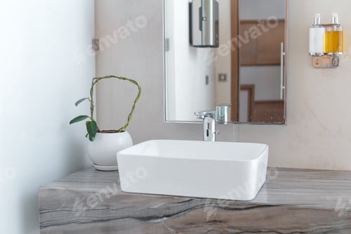 Preview: Clean and fresh bathroom