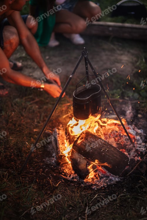 Preview: campfire is bursting into flames