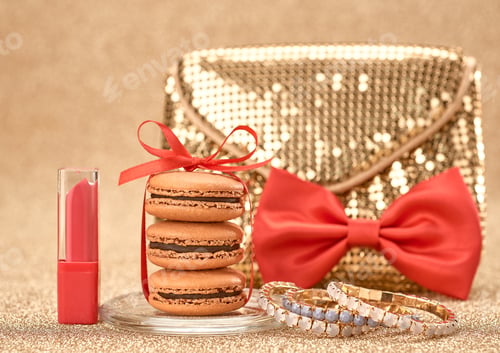 Preview: Handbag, macarons