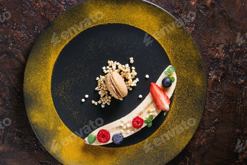 Preview: Plating dessert banana