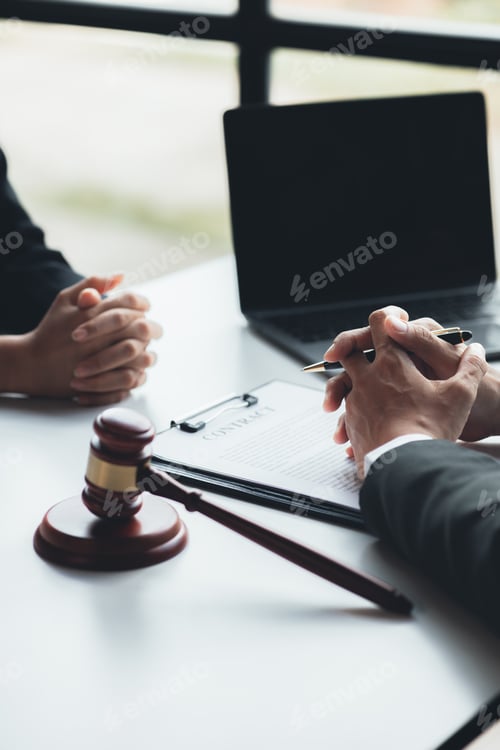 Preview: Lawyer concepts to testify to clients and to provide counseling in cases.