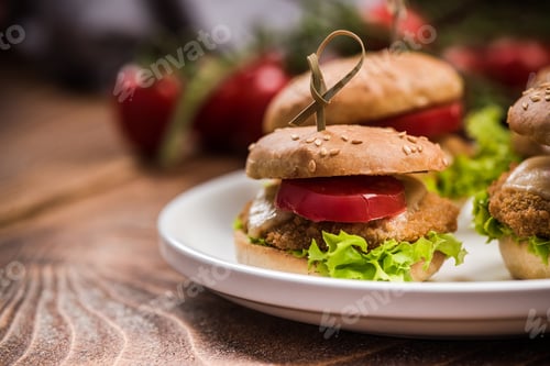 Preview: Mini burgers on plate,pub food