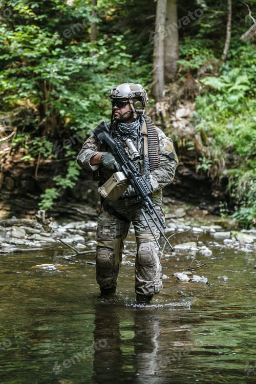 Preview: army ranger in the mountains
