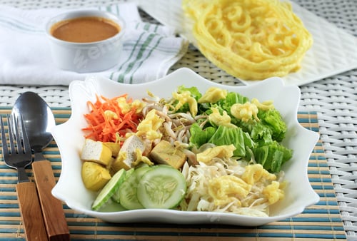 Preview: Asinan sayur betawi or Asinan Vegetable Betawi is a processed food made from various vegetables