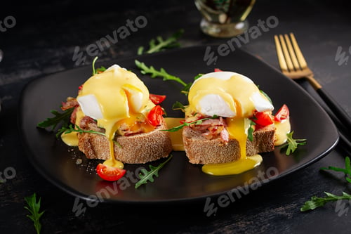 Preview: Breakfast. Sandwich with ham, poached egg, onion and arugula