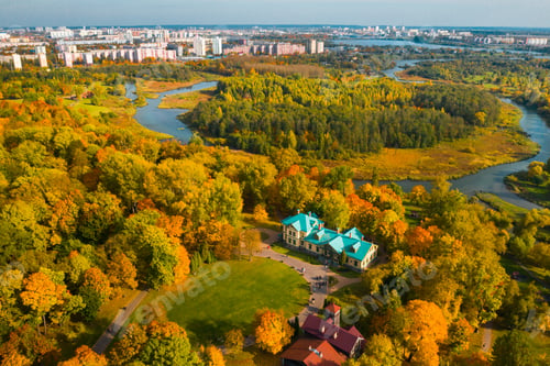 Preview: Autumn landscape in Loshitsky Park in Minsk. Belarus.Golden autumn