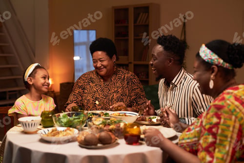 Preview: Portrait of Happy Black Family Celebrating Kwanzaa