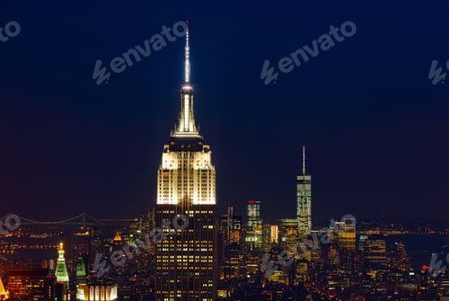 Preview: Empire State Building and Manhattan Cityscape by night