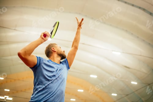 Preview: Professional tennis traner player playing a game