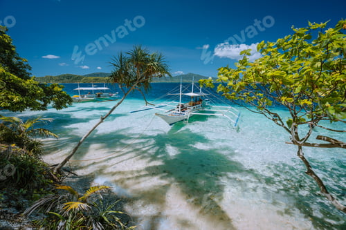 Preview: El Nido, Palawan, Philippines. Island hopping tour with dreamy exotic scenery with traditional