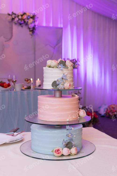 Preview: The wedding cake. purple background. Pastel colors.