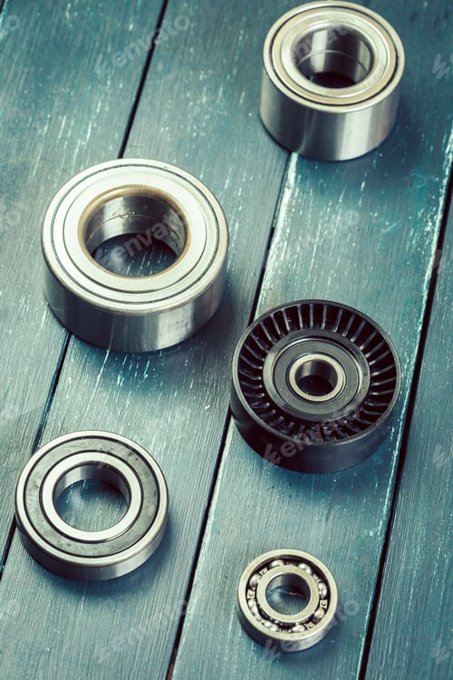 Preview: Set of steel ball bearings
