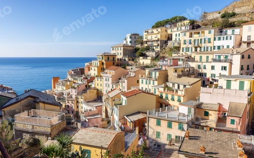 Preview: Colorful apartment homes in Riomaggiore, Italy. Cinque Terre