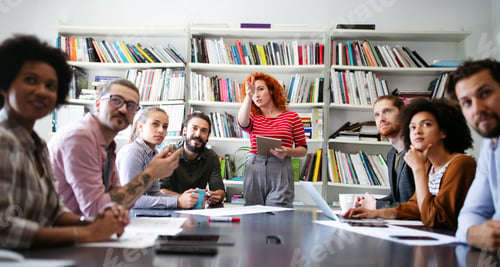 Preview: Collaboration and analysis by business people working in office