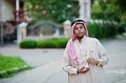 Preview: Middle Eastern arab man