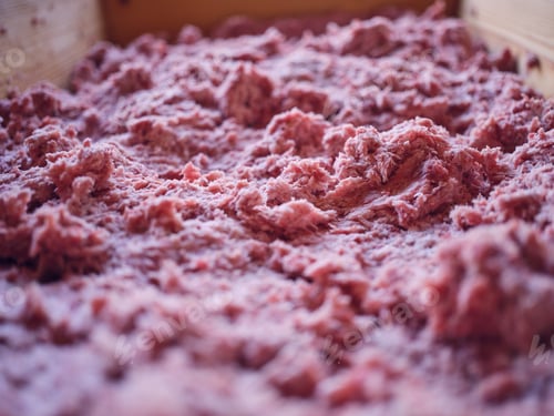 Preview: Wooden trough with minced meat