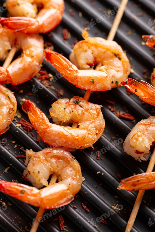 Preview: King shrimps on a grill