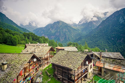 Preview: Guests houses in mountains