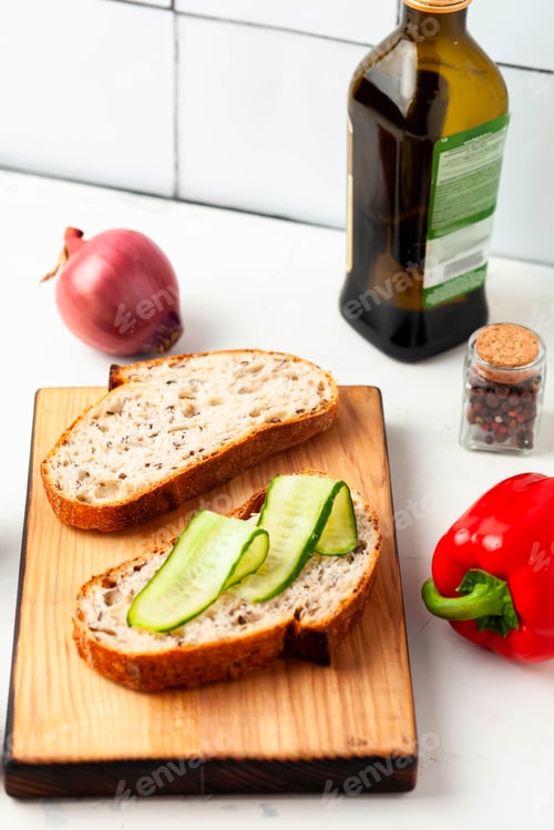 Preview: sandwich making
