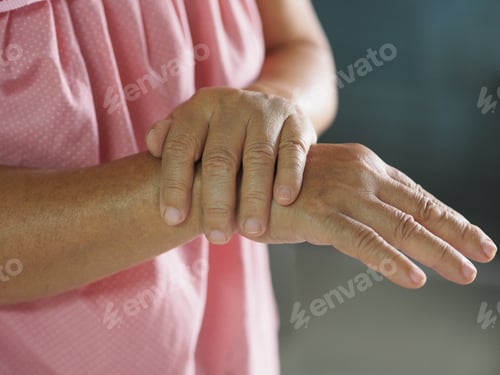 Preview: Guillan Barre Syndrome, Vaccine covid-19 coronavirus Treatment, woman holding hands rare disorder
