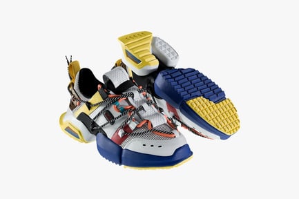 Preview: Women's Athletic Sneakers: Multi-Panel Design