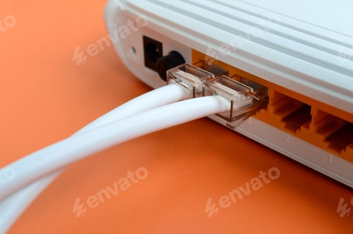 Preview: The Internet cable plugs are connected to the Internet router