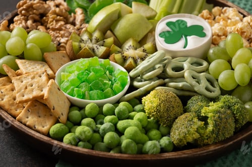 Preview: St Patrick's Day green snack platter