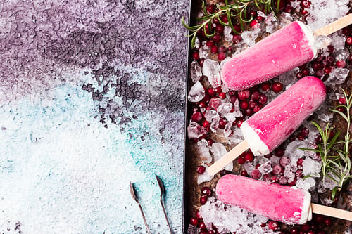 Preview: Top view pink cranberry popsicle
