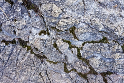 Preview: Stone surface with cracks and veins