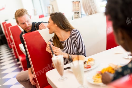 Preview: People in diner
