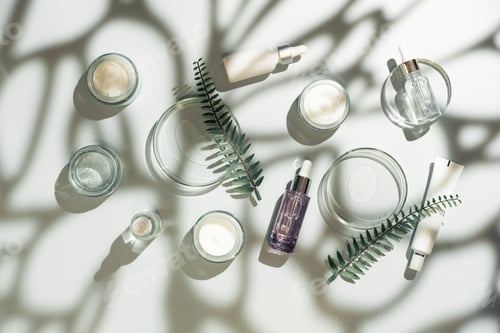 Preview: Bottles with serum or oil