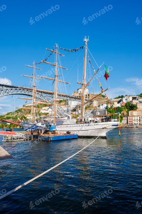 Preview: View of Vila Nova de Gaia city over Douro river. Porto, Portugal