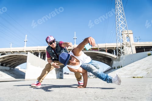 Preview: Breakdancers taking a selfie