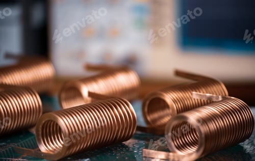 Preview: Close-up of twisted copper wire