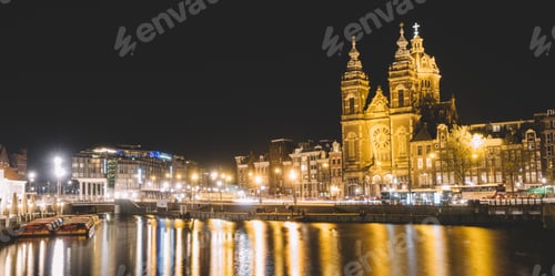 Preview: Amsterdam at night