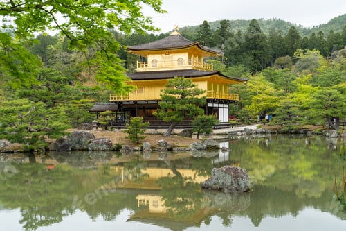 Preview: Rokuon-ji and its water reflection