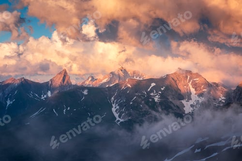 Preview: Sunset Light Over Madloch Ridge