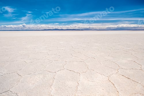 Preview: Sunshine Salar de Uyuni landscape