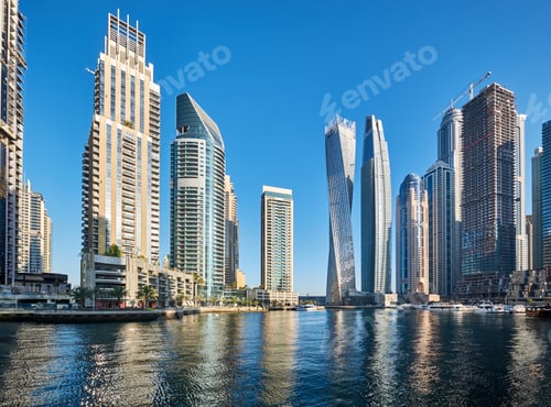 Preview: Dubai marina skyline in United Arab Emirates