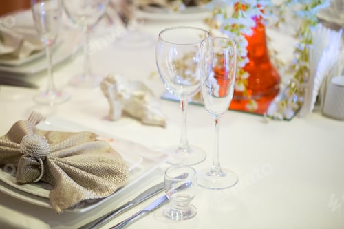 Preview: Beautifully served wedding table in the restaurant