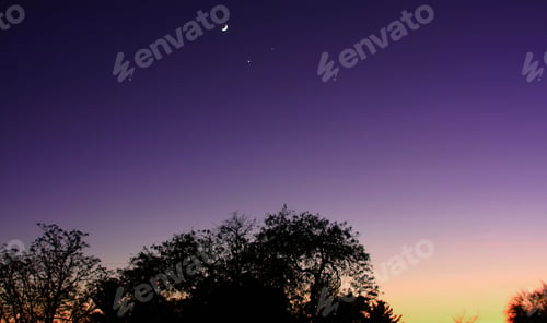 Preview: Crescent Moon Jupiter & Venus