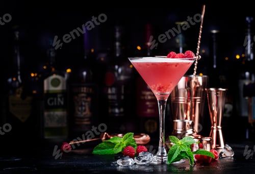 Preview: Clover club alcoholic cocktail drink with dry gin, raspberry syrup, lime juice, egg white and ice