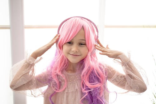 Preview: Kawaii vibes. Little girl with pink hair have party. Listening music with headphones